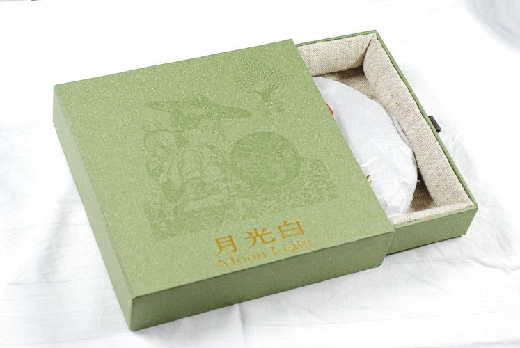 Galette de Puerh Sheng 'Clair de Lune' 月光白 357g